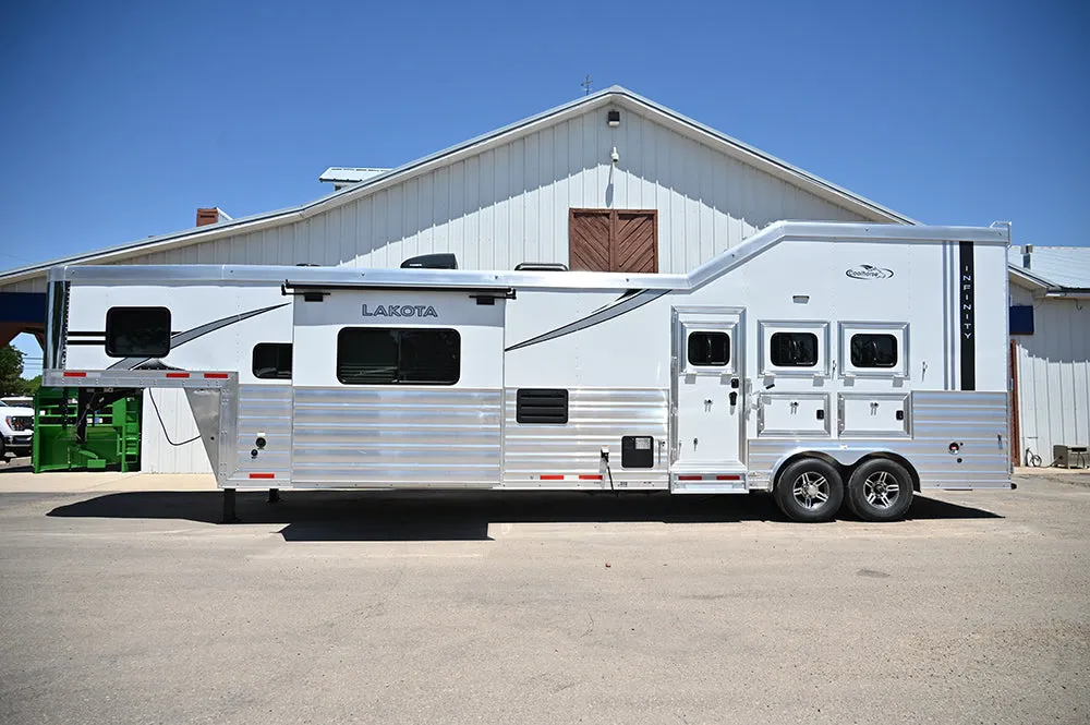 2025 Lakota Infinity 3 Horse 15' Living Quarter Horse Trailer, Slide, Gas Generator