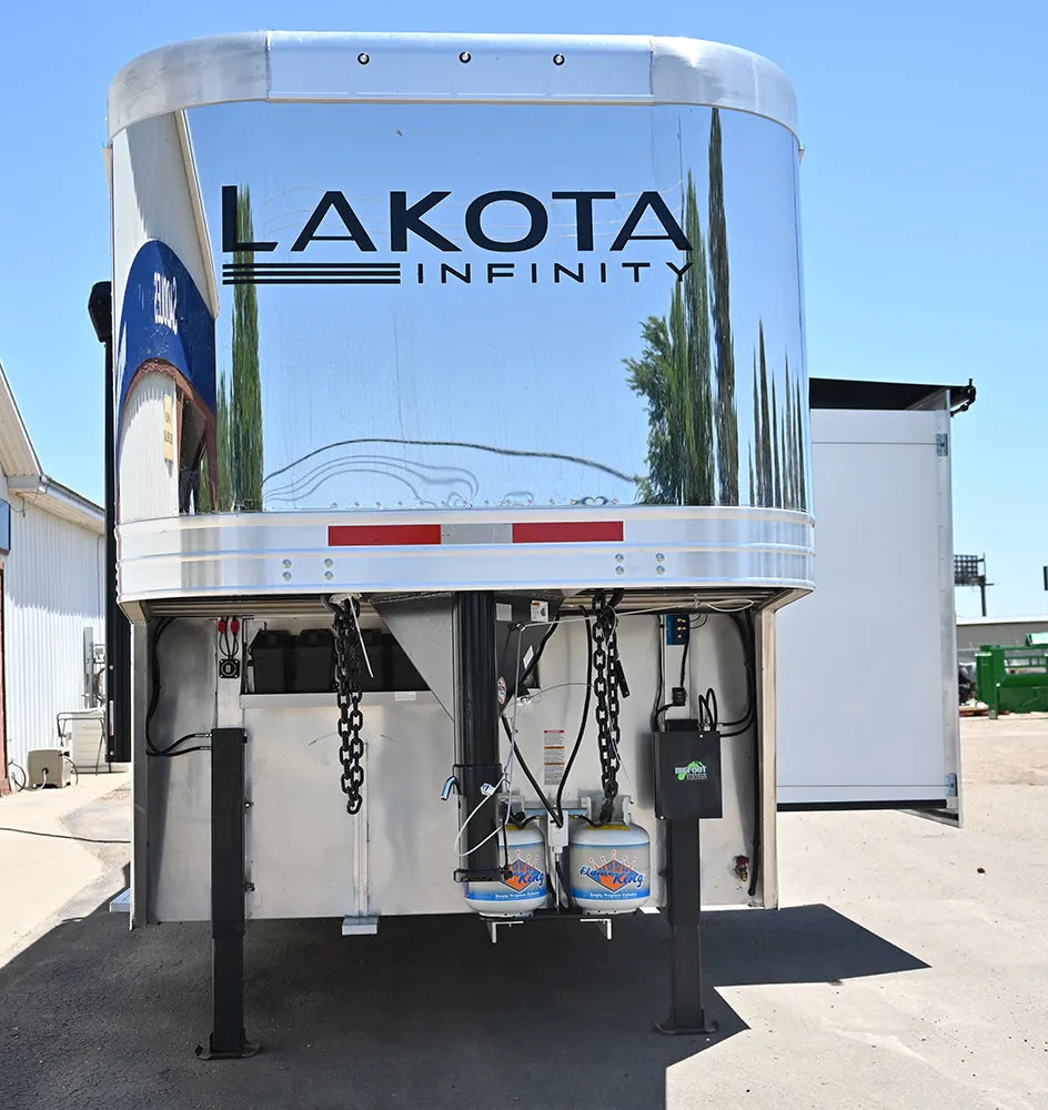 2025 Lakota Infinity 3 Horse 15' Living Quarter Horse Trailer, Slide, Gas Generator