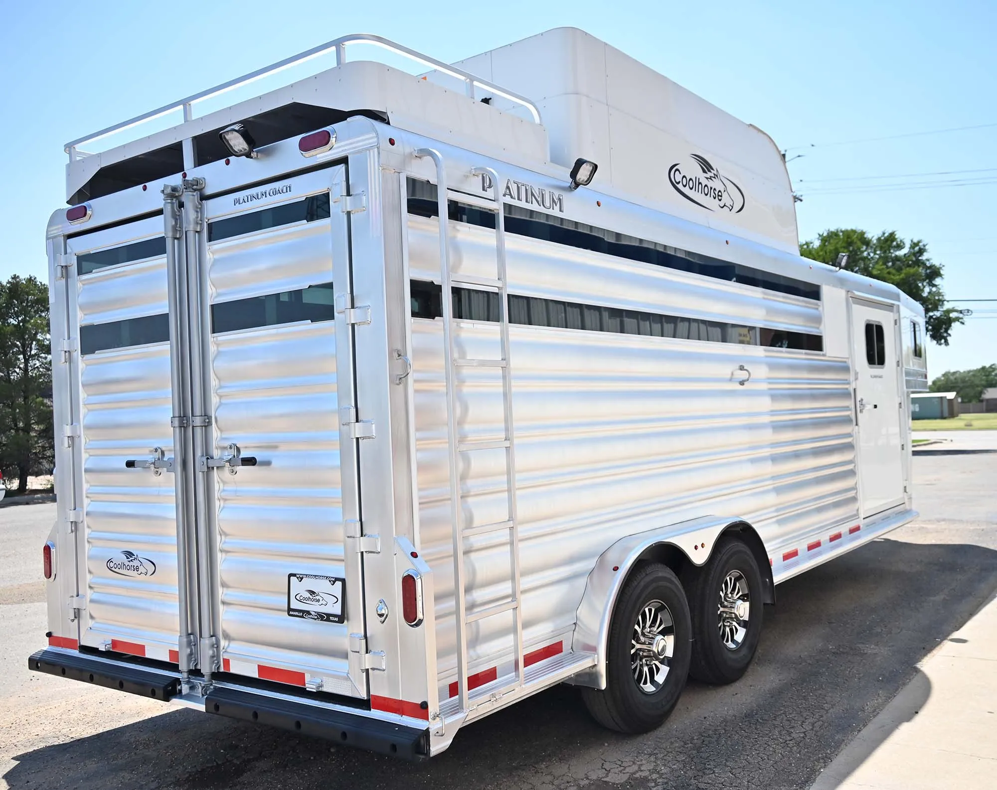 2025 Platinum Coach 22' C Sport Horse Trailer