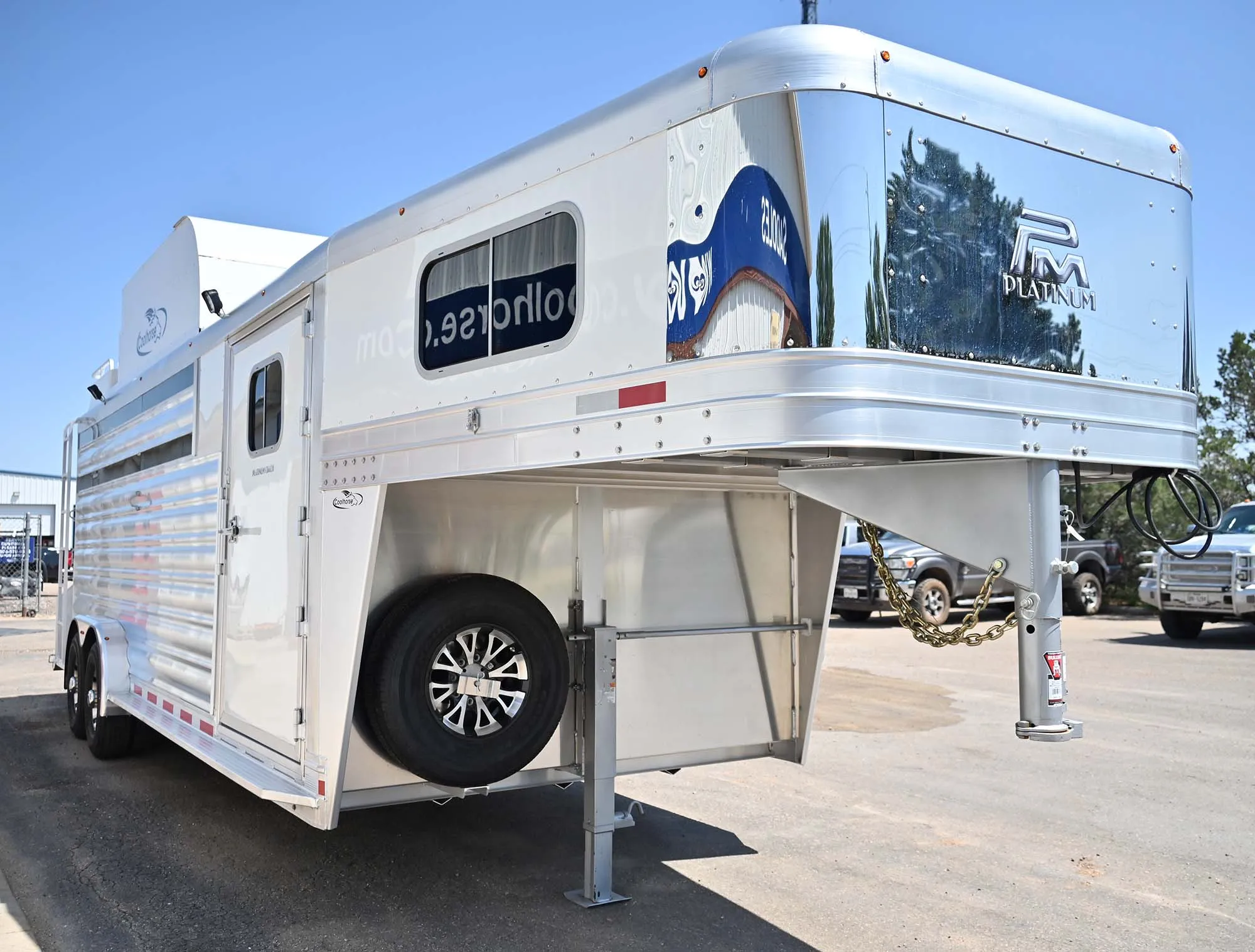 2025 Platinum Coach 22' C Sport Horse Trailer