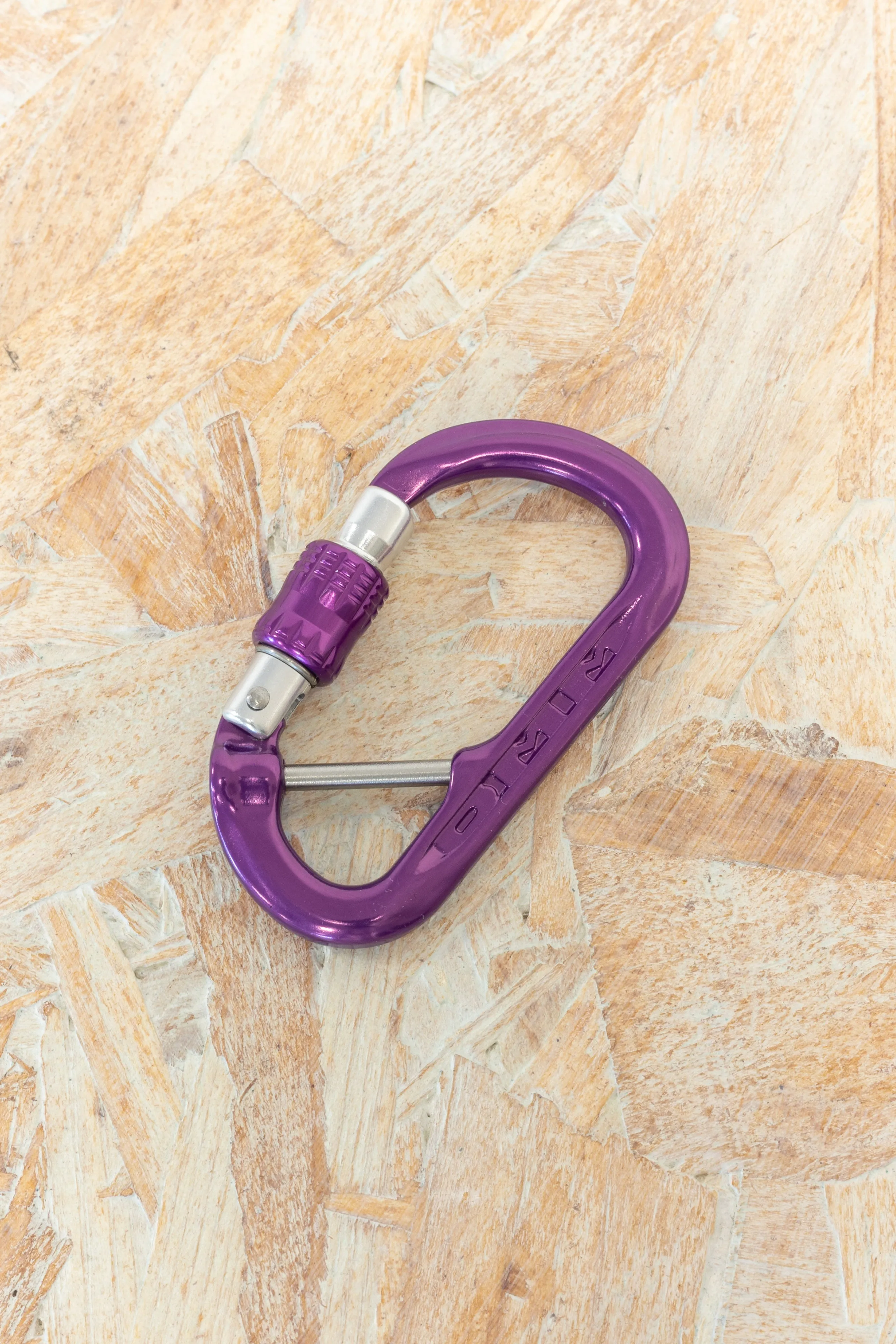 DMM - XSRE Lock Captive Bar Mini Carabiner