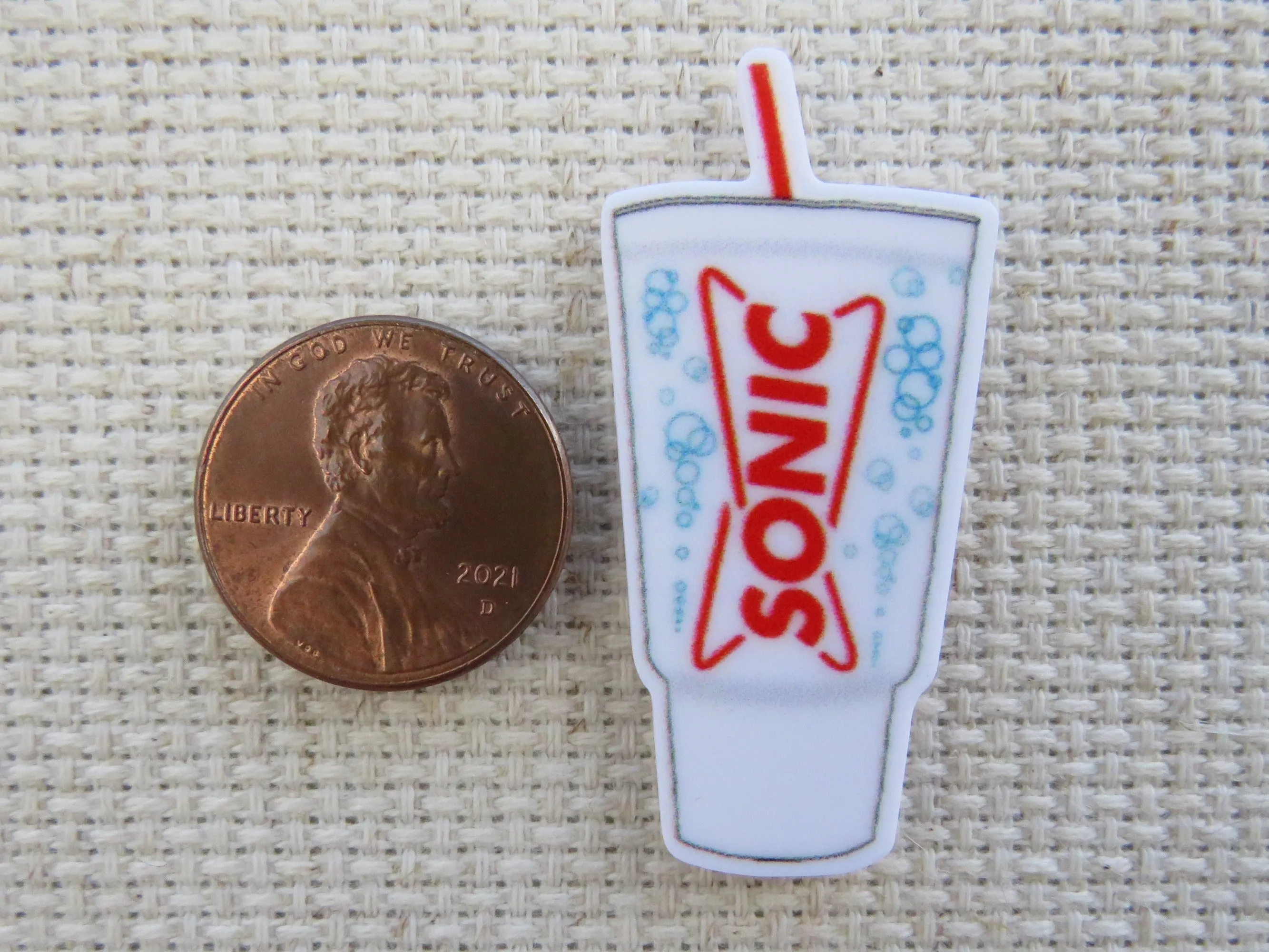 Fast Food Beverage Container Needle Minder, Cover Minder, Magnet